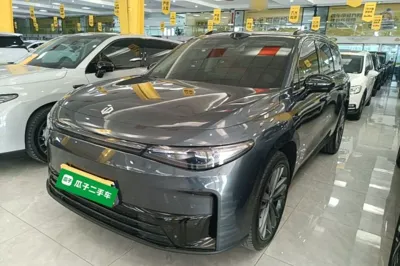 Leapmotor C16