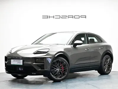 Porsche Macan EV