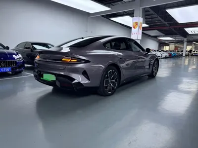 Xiaomi SU7