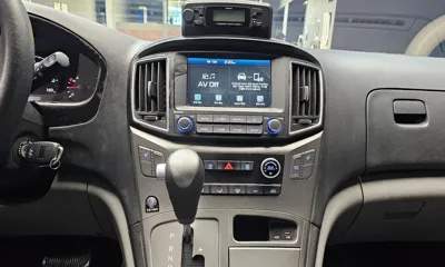 Hyundai Starex