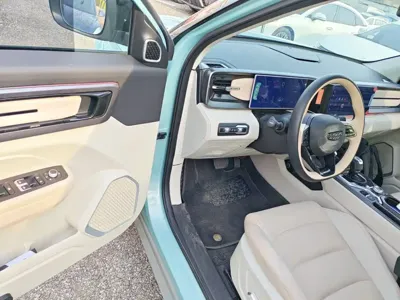 Geely ICON