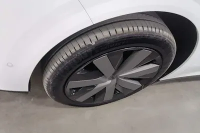 Li Auto Li Auto i6