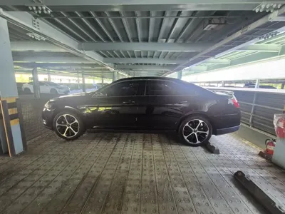 Ford Taurus