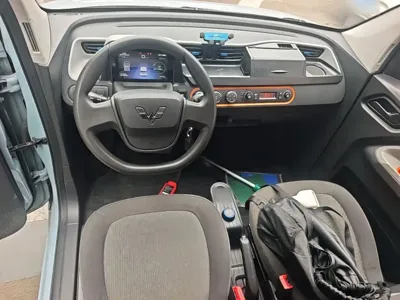 Wuling MINIEV