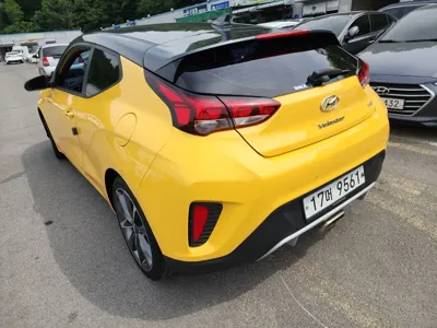 Hyundai Veloster