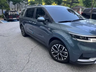 Kia Canival