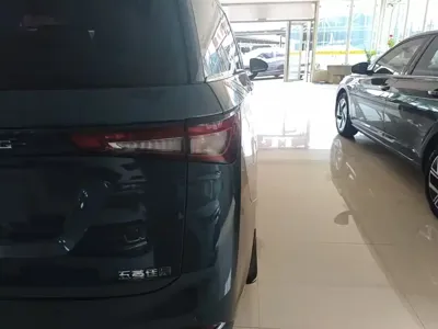 Wuling Jiachen