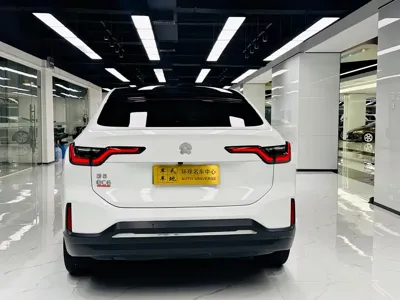 Nio EC6