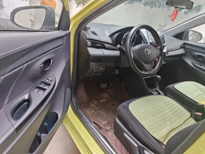 Toyota Yaris L