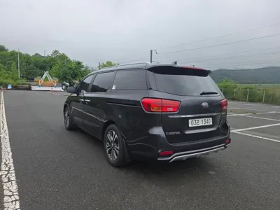 Kia Canival
