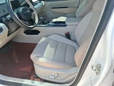 Geely ICON