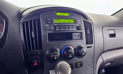 Hyundai Starex