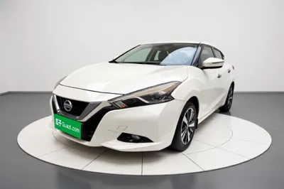 Nissan Lannia