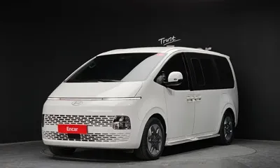 Hyundai Staria
