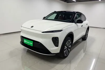 Nio ES8