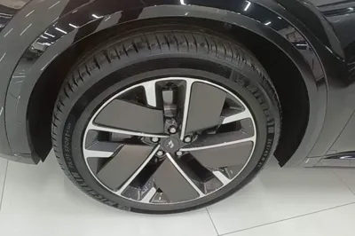 Li Auto L9