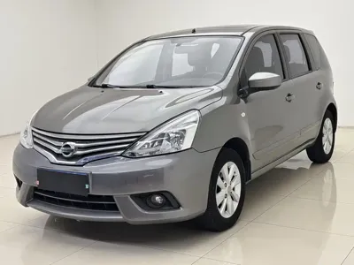 Nissan Livina