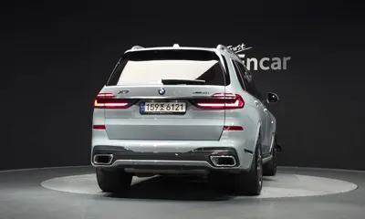 BMW X7