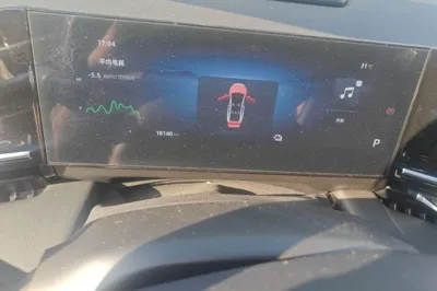 Geely Galaxy L6