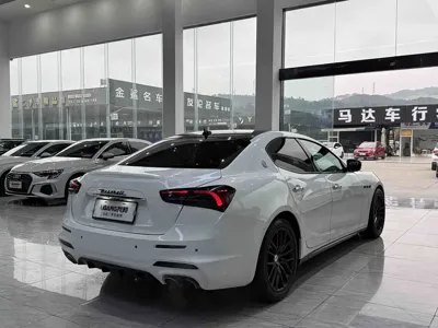 Maserati Ghibli