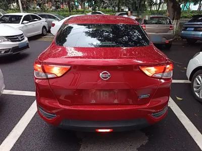 Nissan Lannia