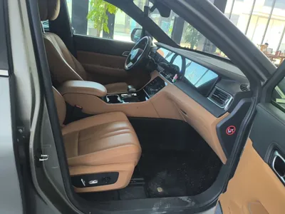 Li Auto ONE