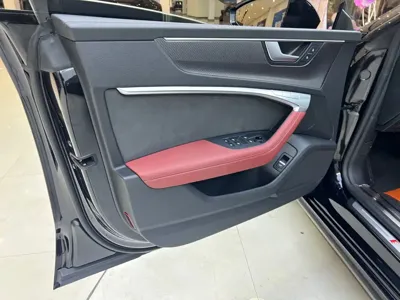 Audi A7L