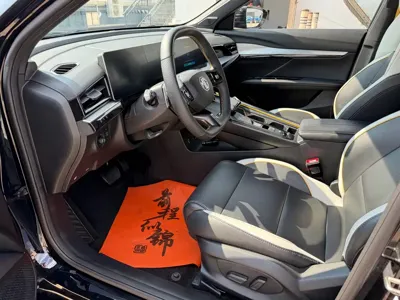 MG MG5 Scorpio