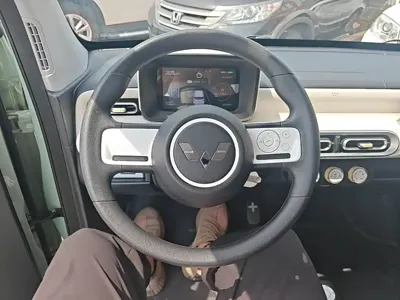 Wuling MINIEV