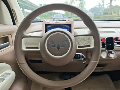 Wuling MINIEV