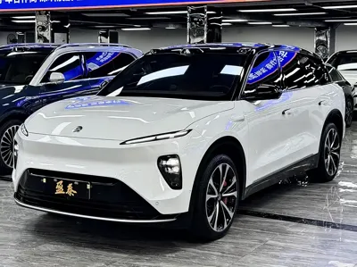 Nio ES8