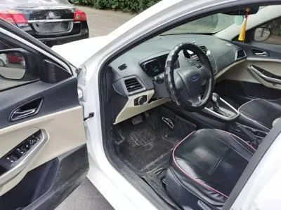 Ford Escort