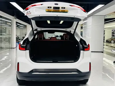 Nio EC6