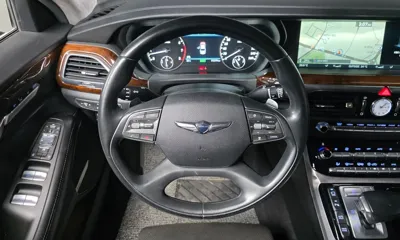 Genesis EQ900