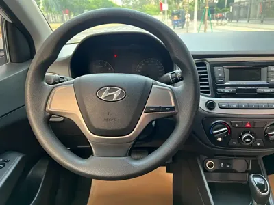 Hyundai Verna