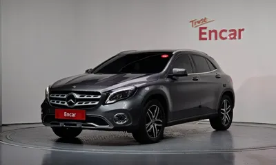 Mercedes-Benz GLA-Class