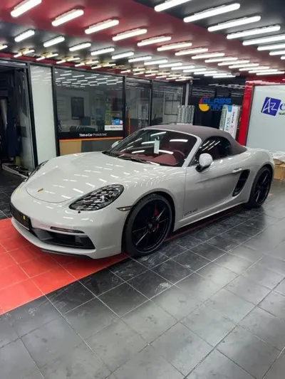 Porsche 718