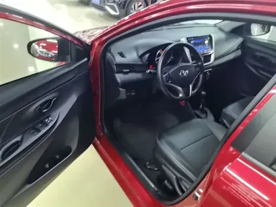 Toyota Yaris L