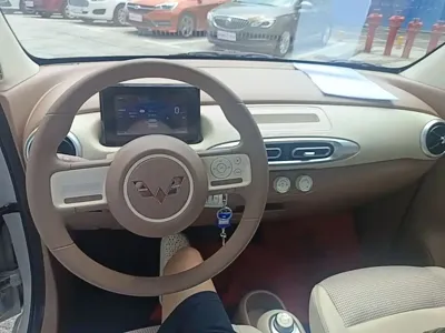 Wuling MINIEV