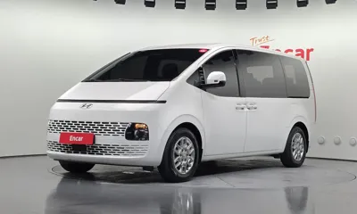 Hyundai Staria