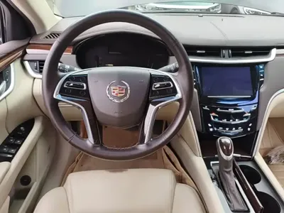 Cadillac XTS