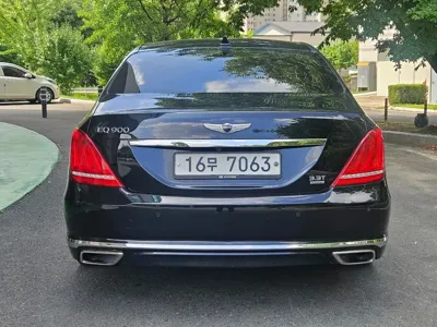 Genesis EQ900