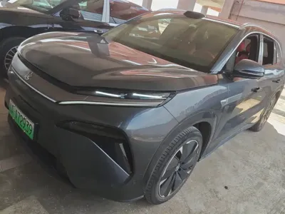 BYD 唐L