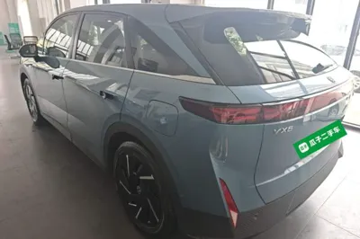 Venucia VX6