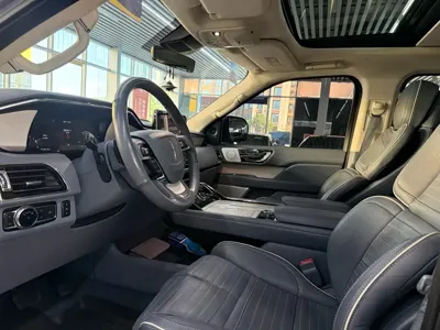 Lincoln Navigator