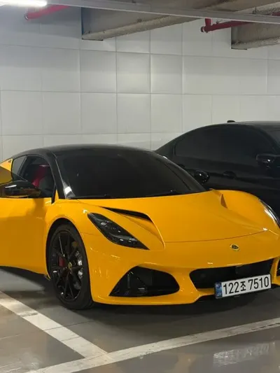 Lotus Emira