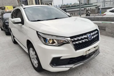 Venucia T70