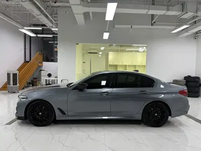 BMW 5 Series (Import)