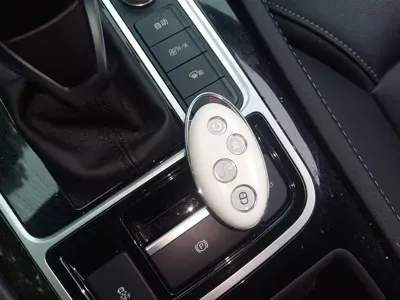 BYD MAX