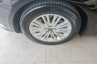 Ford Taurus